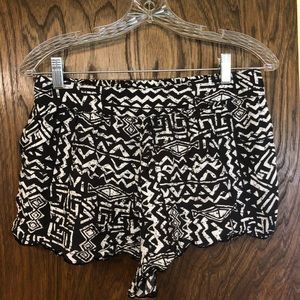 Flowy, black and white Aztec printed shorts